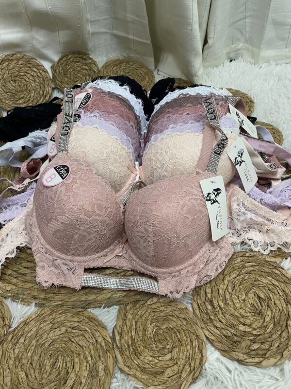 DOCE SOSTENES COLALES DE REGALO